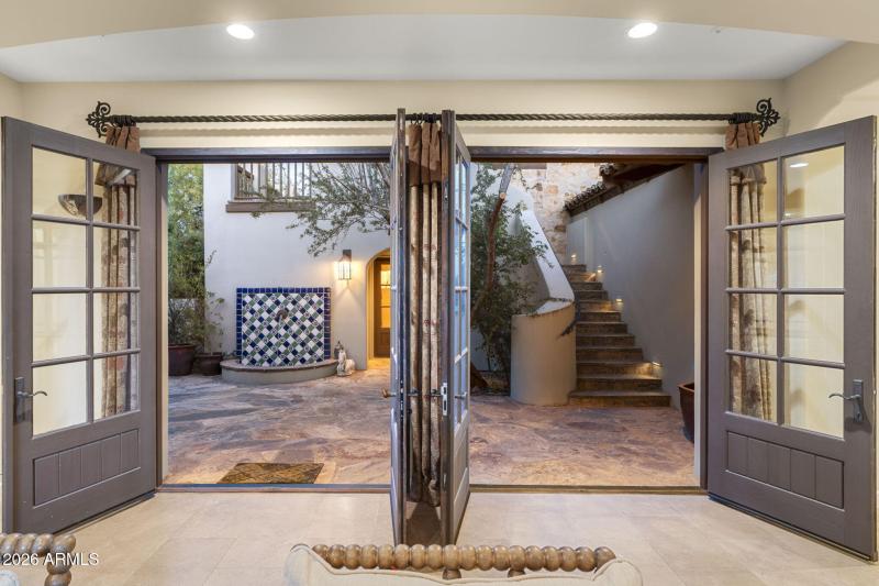 Indoor-Outdoor Living