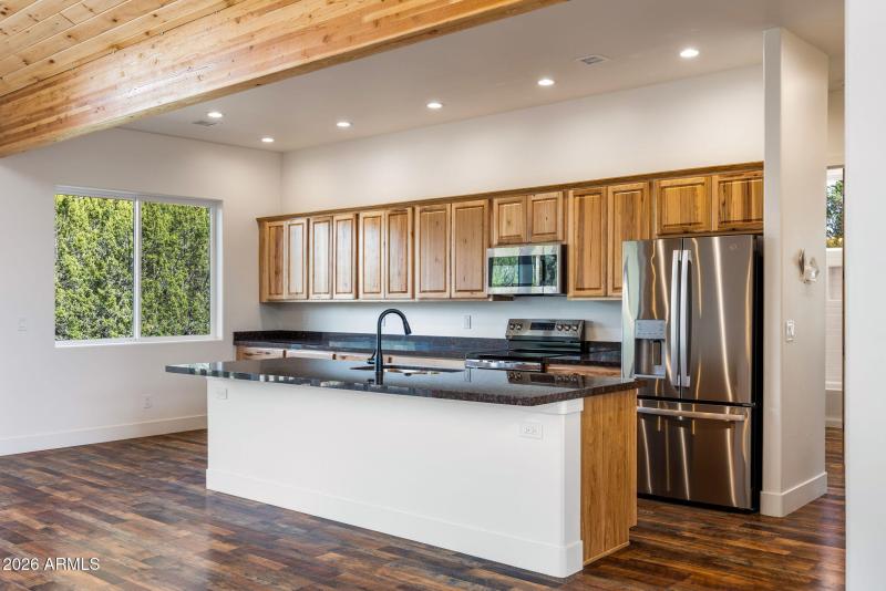 2759PantherCir-Overgaard-AZ-11