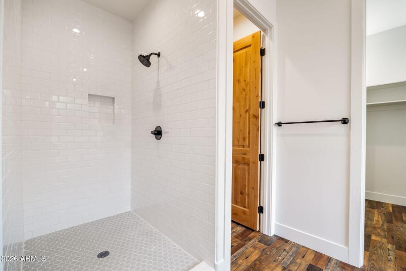 2759PantherCir-Overgaard-AZ-20