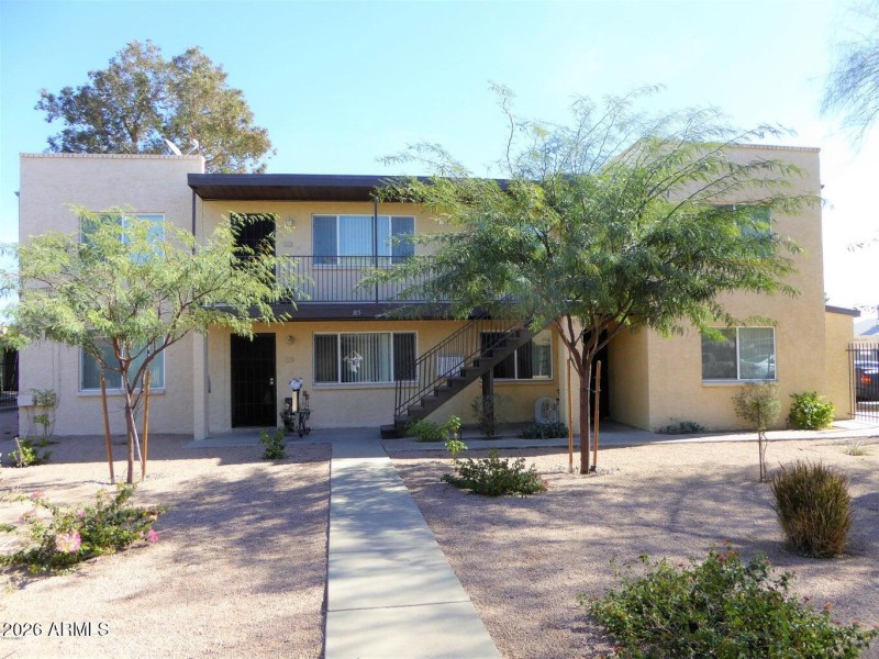 815 W RAY Road