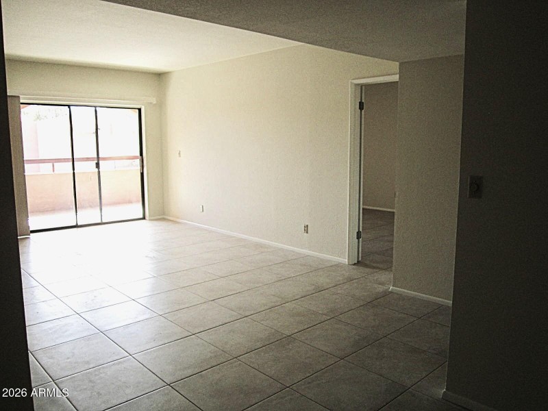 11 419 LIVING ROOM TO PRIMARY