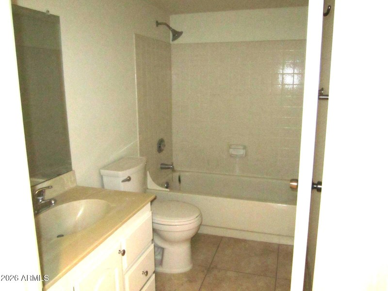 11 419 BATHROOM 2