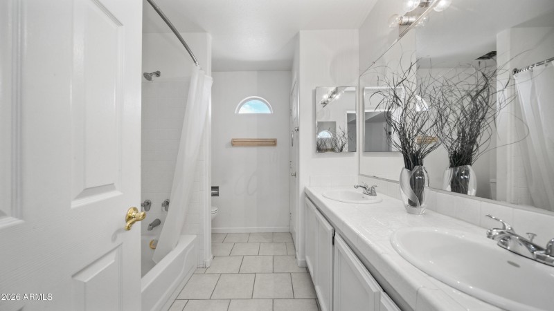 6620 W Redfield Rd - 15