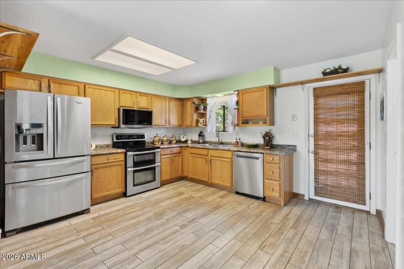 10-Kitchen