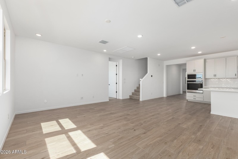 PHX_BVF_Lot 1091_Pearl_2353_Greatroom (3
