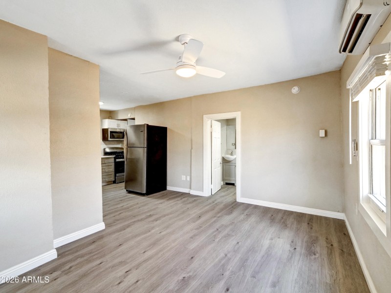 Copy of 02-820 S 15th Ave-2
