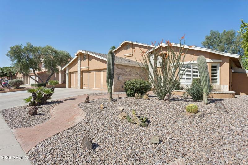 62-web-or-mls-10908-n-57th-ave