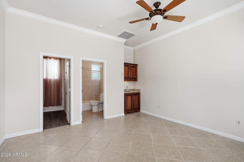 Private Detached Casita