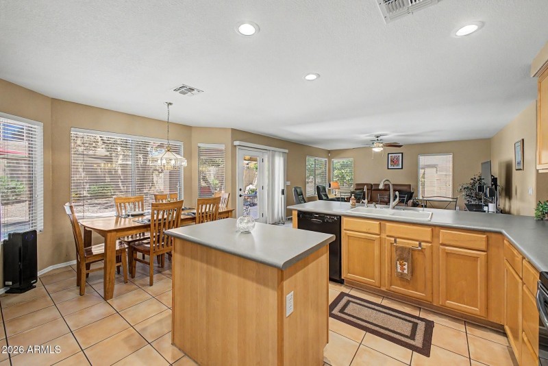 Kitchen 1