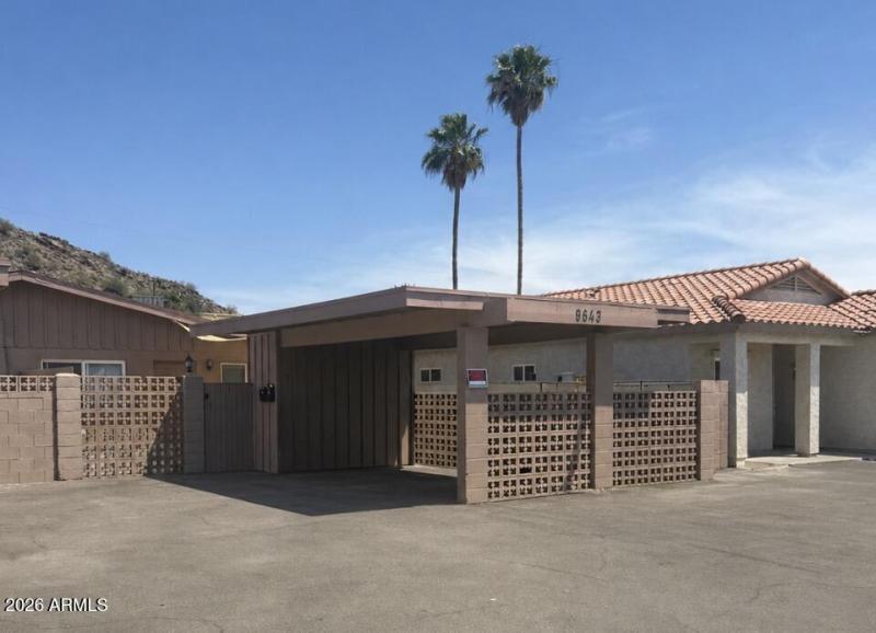 South Carport