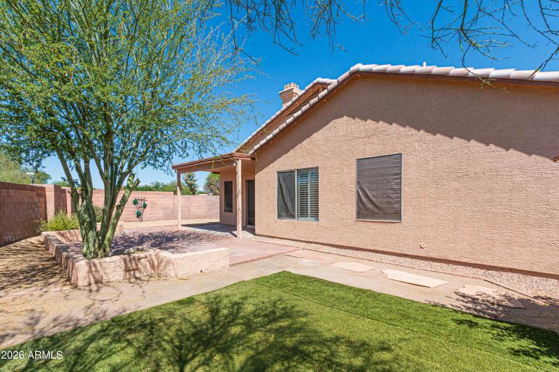 Blaine-3317 W Via Del Sol Dr-28