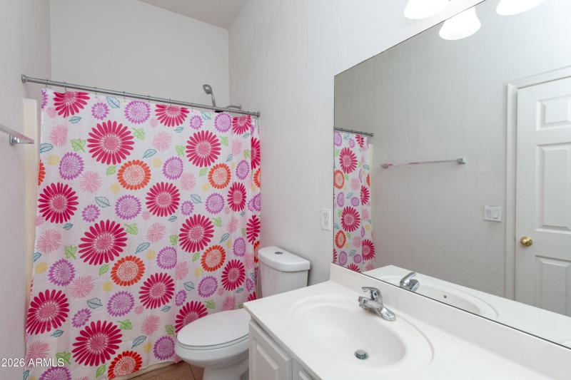 Blaine-3317 W Via Del Sol Dr-24