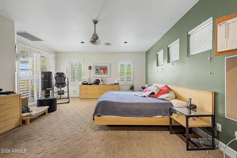 Spacious Primary Suite