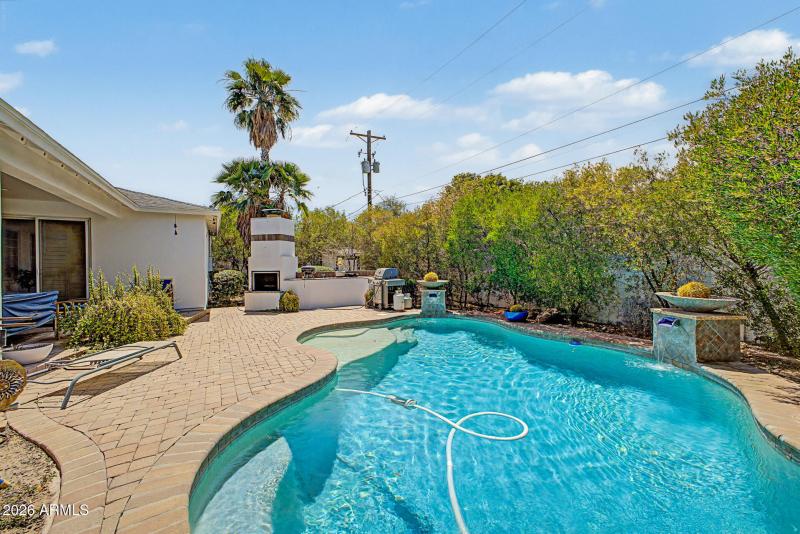 Pool with Water Feature