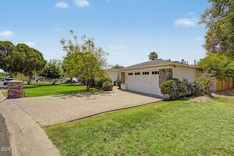 Desirable Neighborhood Setting
