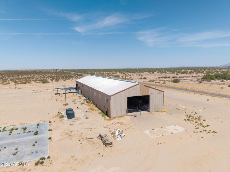 4975 W Pretzer - Baling Warehouse Back L