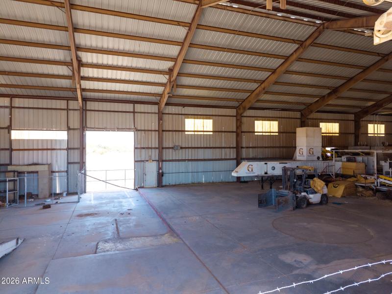 4975 W Pretzer - Baling Warehouse Interi