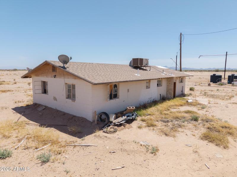 4975 W Pretzer - Bunkhouse Front Left