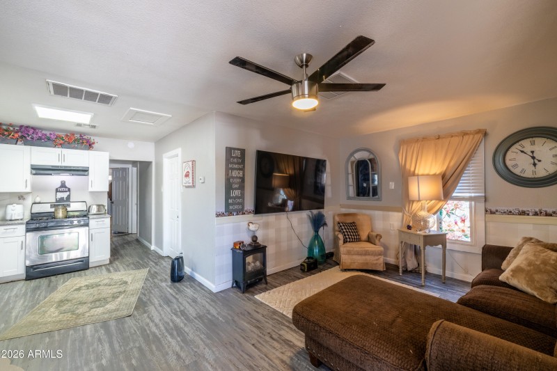 6739 N 61st Ave - Cody Leslie - 2026-9