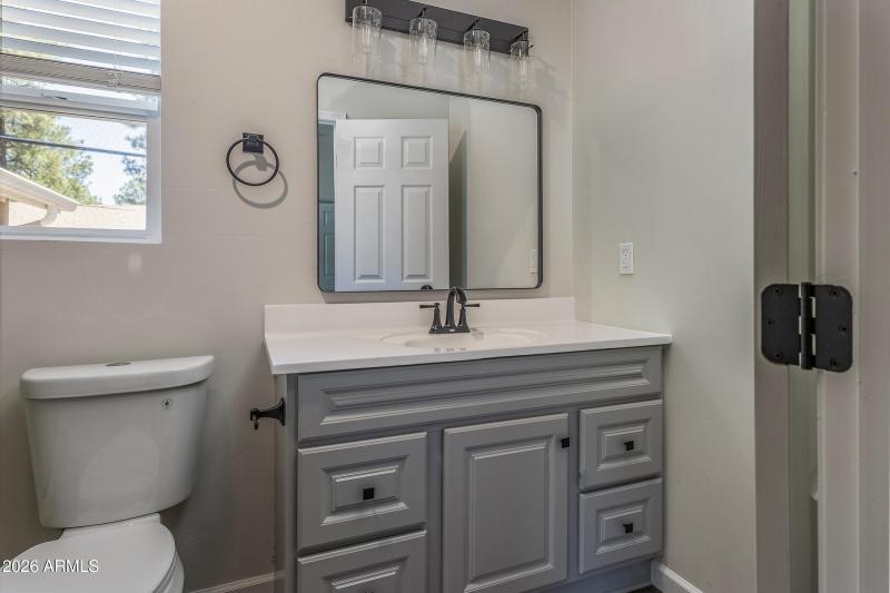 255 Oak 025