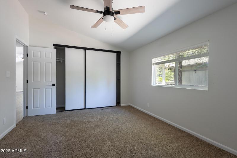 255 Oak 028