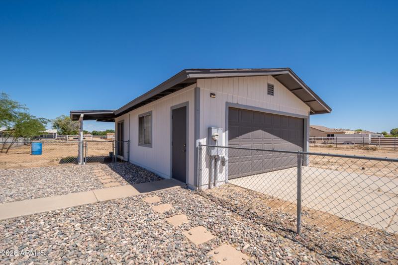 22_Exterior_04