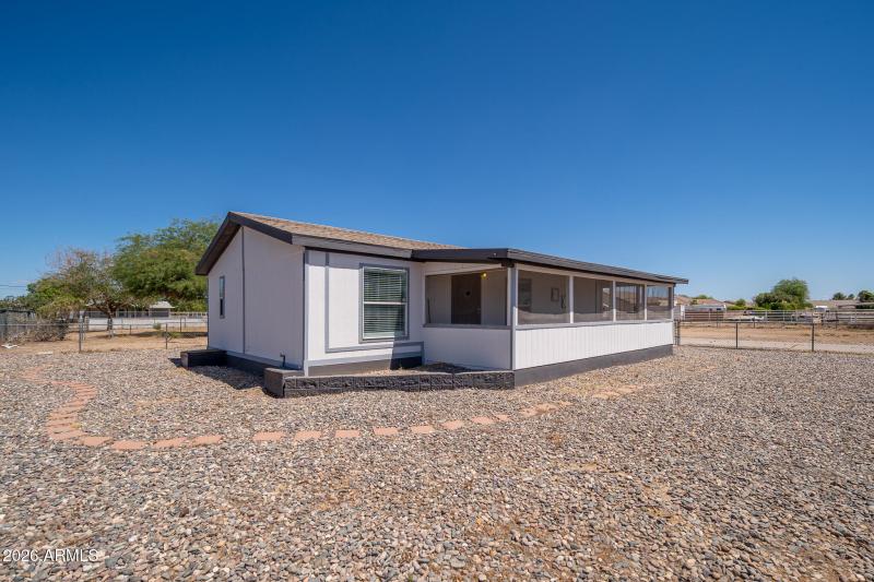 02_Exterior_02