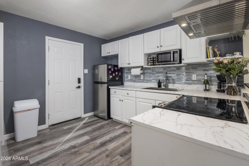 Kitchen 1
