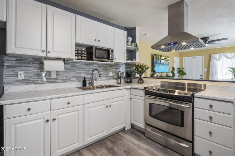 Kitchen 1