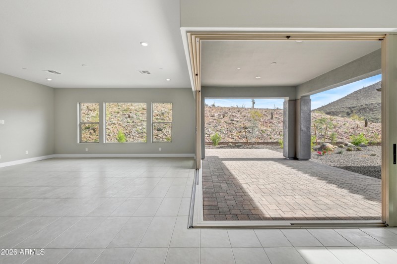 Trilogy_Ridgecrest_Savona_HS_29_patio_ex