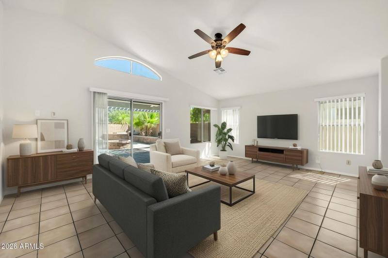 1284 W Kingbird Dr VS 1