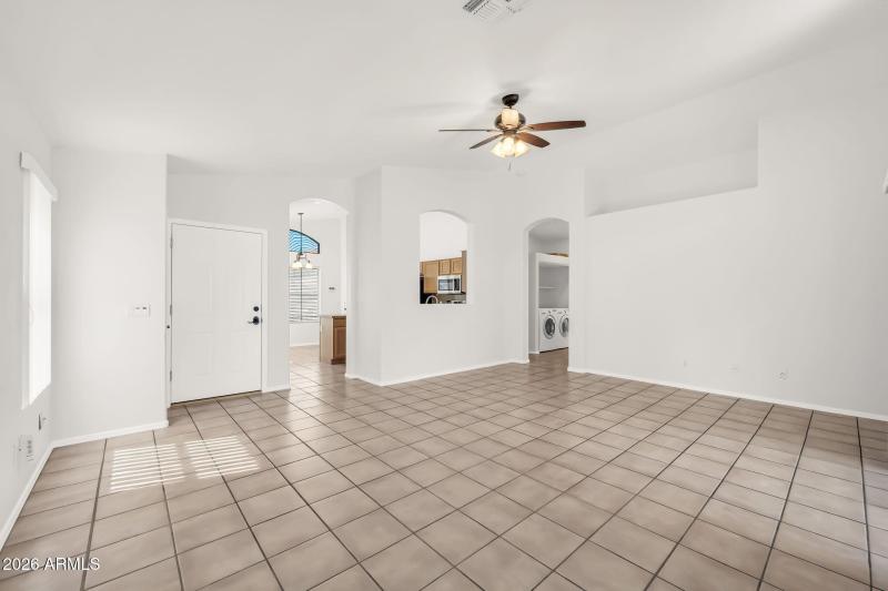 1284 W Kingbird Dr-6