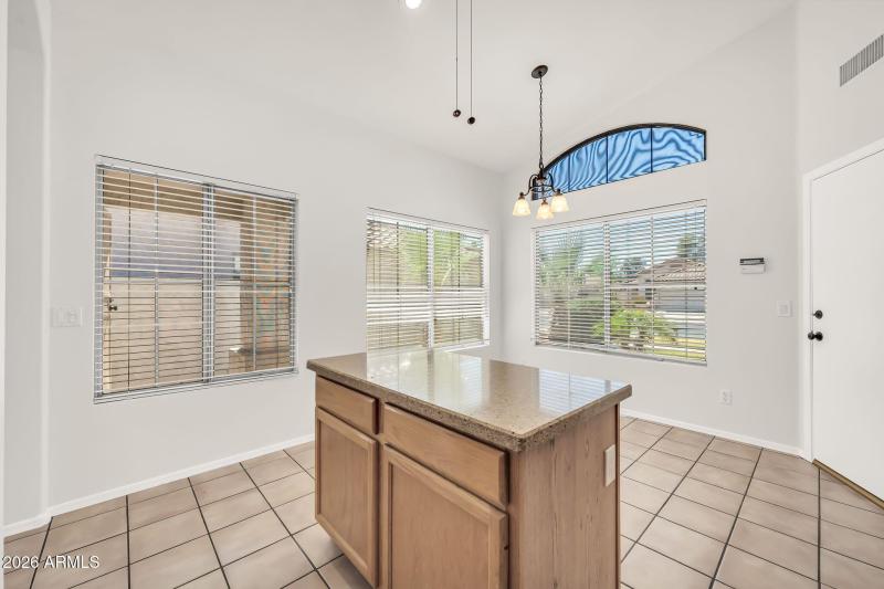 1284 W Kingbird Dr-9