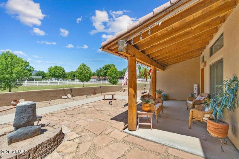 6-Front Porch