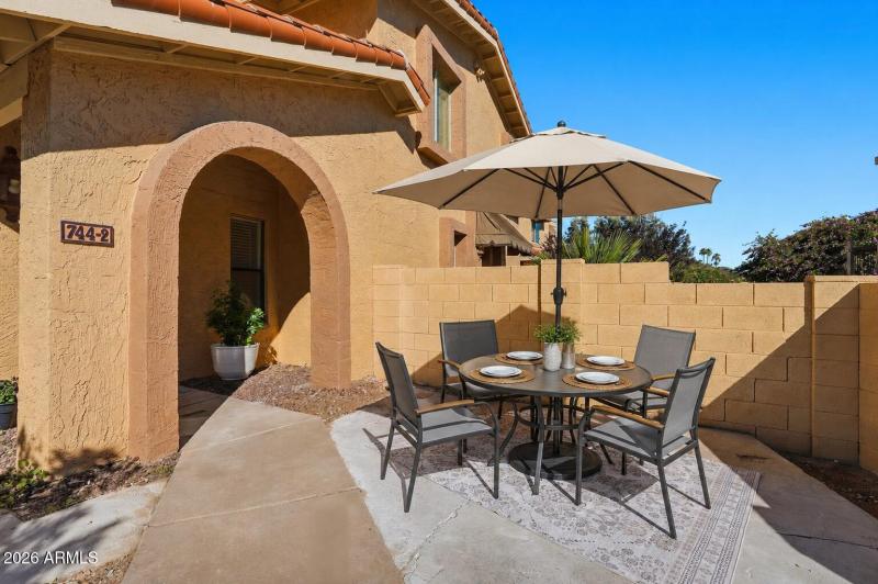 Front Entryway