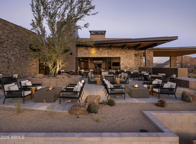 Mountain House Lodge Patio 5