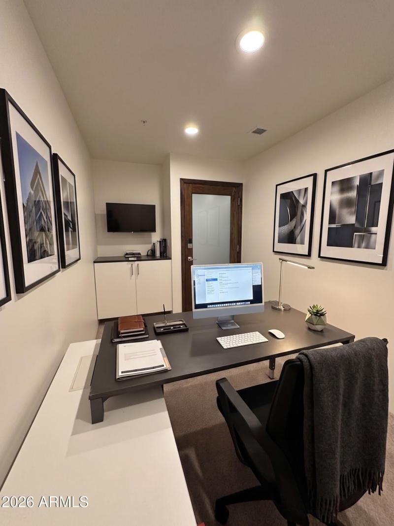 Interior Office - Staged Sitting
