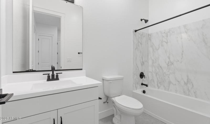 Edgewood Lot #142 Hall Bath (Large)