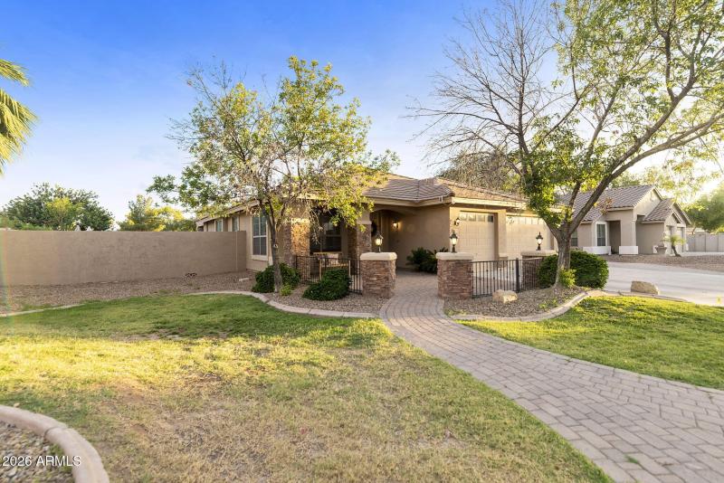 49-web-or-mls-DLB_7273
