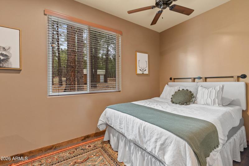 2175 S Eagle Creek Ln Williams Spring Re