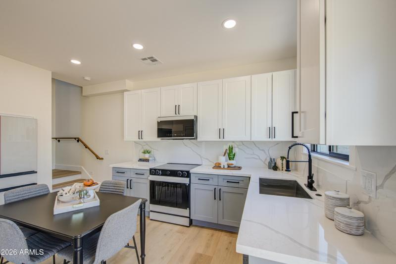 Kitchen 4