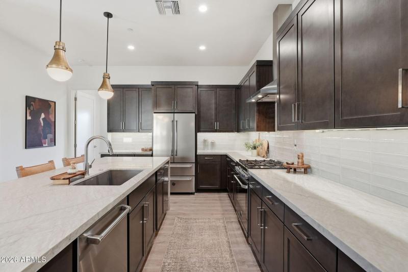 013_Kitchen