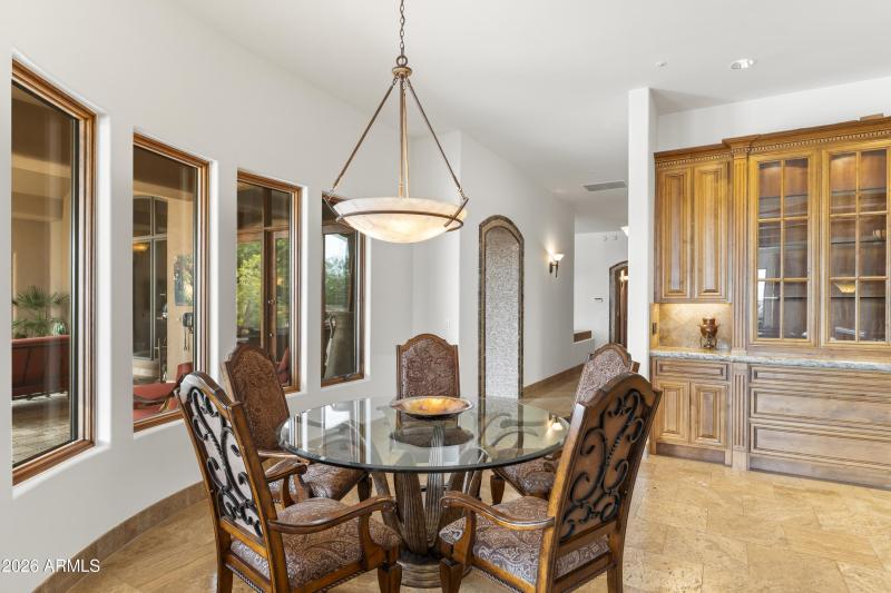 Eat In Breakfast Room
