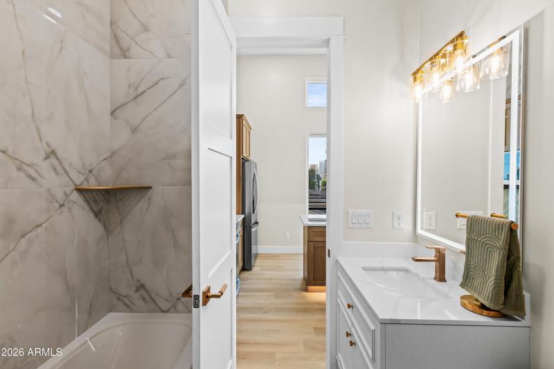 1115 S Montezuma Ave-37
