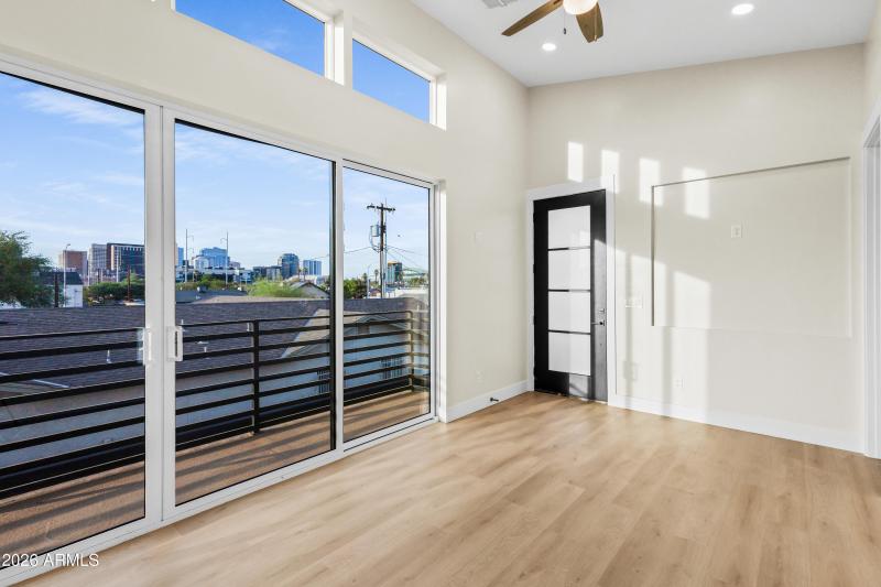 1115 S Montezuma Ave-40
