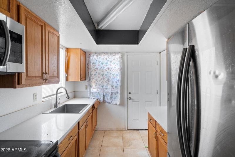 09-Kitchen