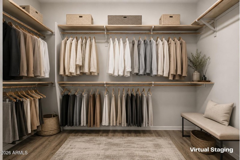 Garnet WAY - Walk-in closet