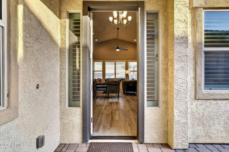 15-web-or-mls-051Blossom Way
