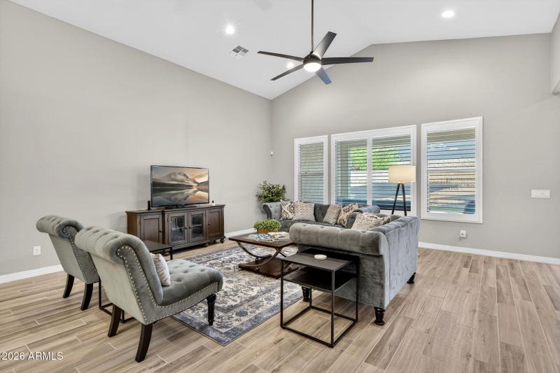 19-web-or-mls-043Blossom Way