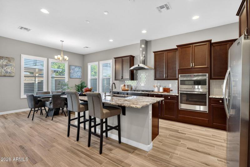 24-web-or-mls-030Blossom Way